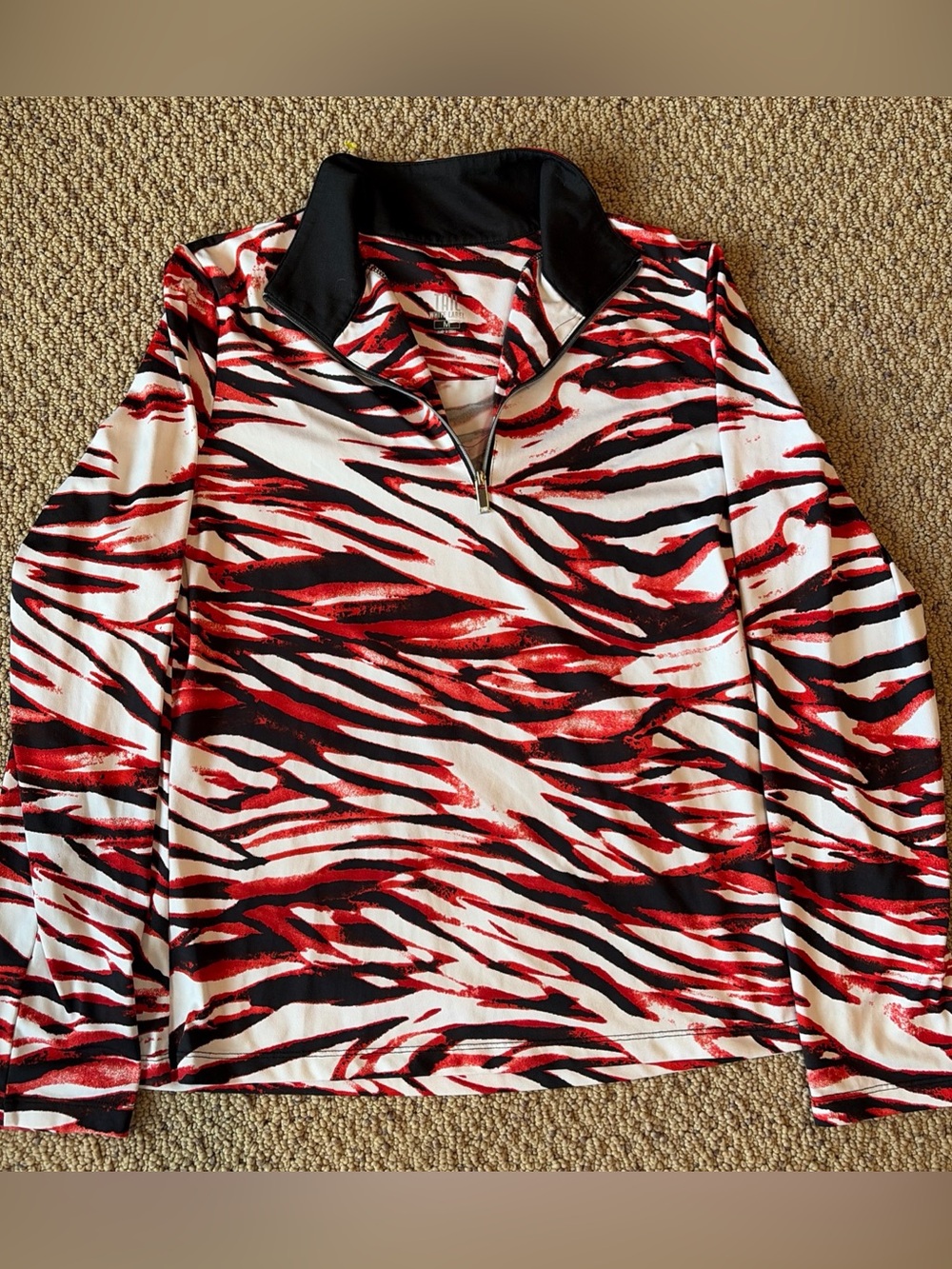 Tail White Label 1/4 Zip Pullover Top  M Long Sleeve Golf Red Black Animal Print